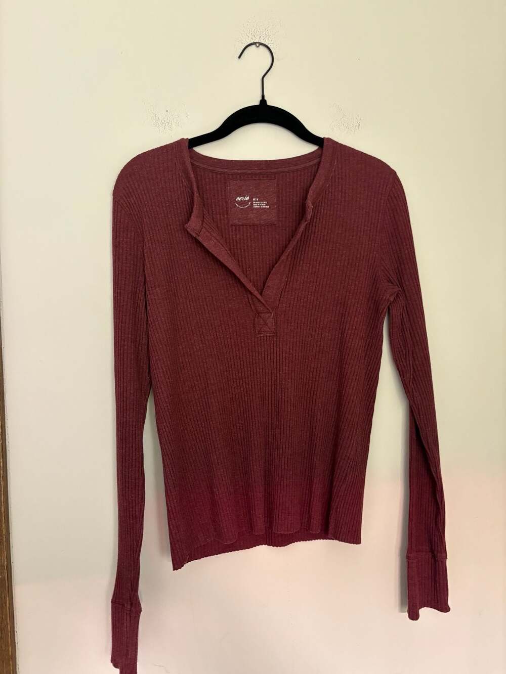Aerie Women's Preppy Academia Ribbed Long Sleeve Henley Top Burgundy Sz M